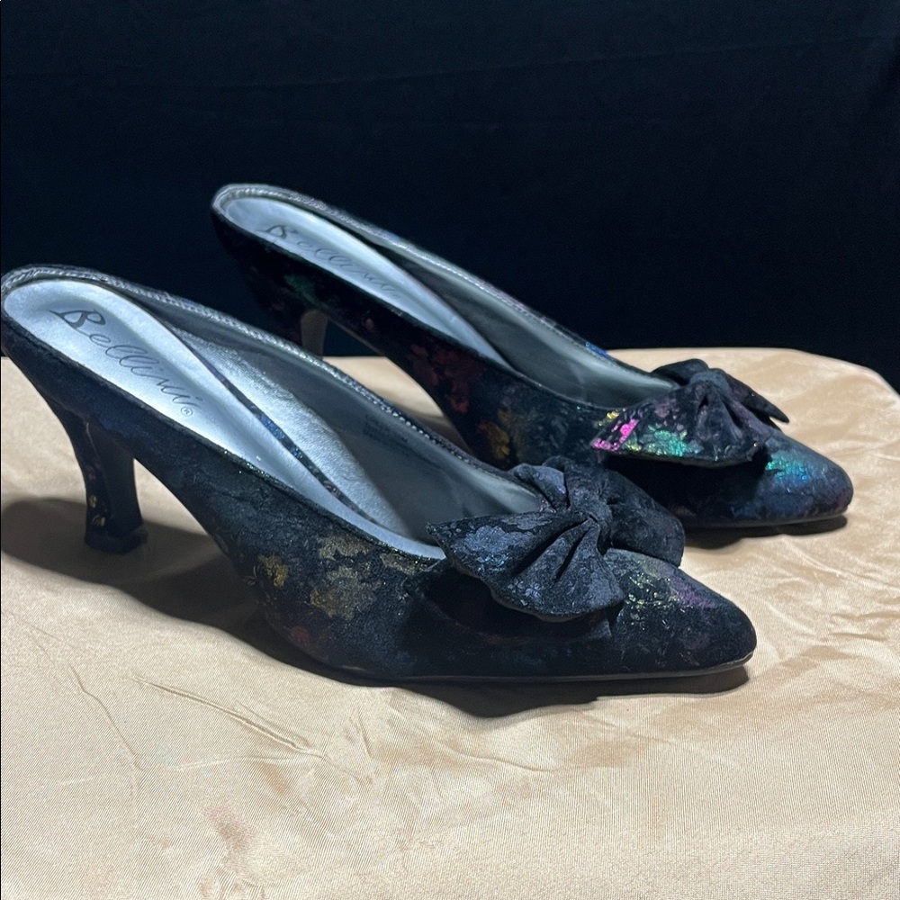 Bellini Black Kitten Heels - Picture 2 of 8